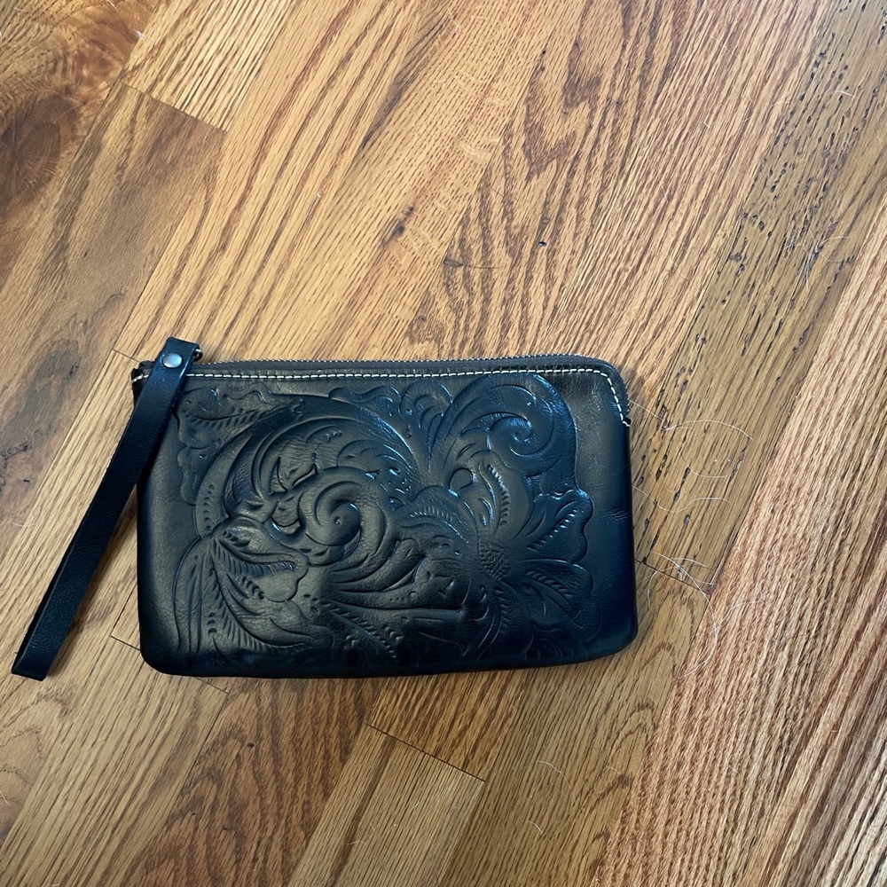 Patricia Nash wristlet